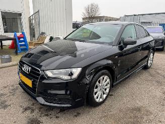 Vaurioauto  passenger cars Audi A3 Limousine 1.6 TDI Adrenalin 2016/4