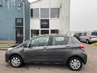 Toyota Yaris 1.0 VVT-i Aspiration picture 2
