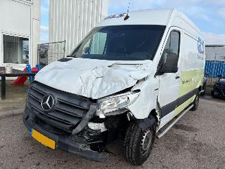 dañado vehículos comerciales Mercedes eSprinter L2H2 55 kWh 2021/4