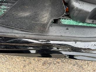 Peugeot 208 1.2 PureTech Active Pack picture 9