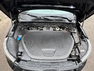 Volvo XC40 Recharge P8 AWD R-Design picture 11