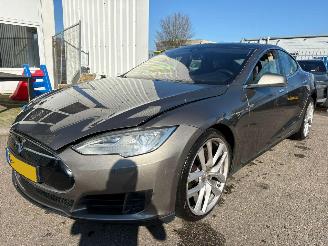 Schadeauto Tesla Model S 85D Base 2015/8