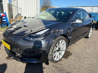 Schadeauto Tesla Model 3 Long Range AWD 75 kWh 2019/12