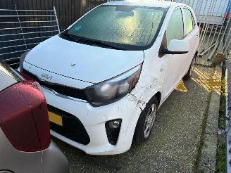 Unfallwagen Kia Picanto 1.0 DPi ComfortLine 2023/8