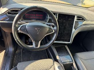 Tesla Model X 75D Base picture 9