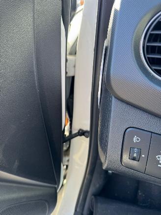 Hyundai I-10 1.0i i-Drive picture 14