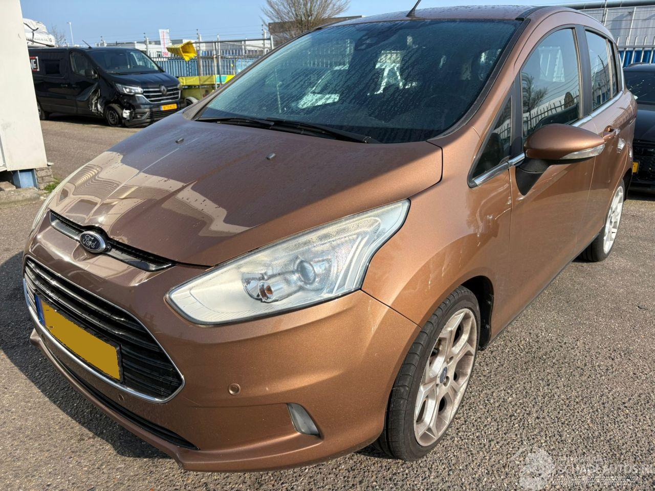 Ford B-Max 1.0 EcoBoost Titanium
