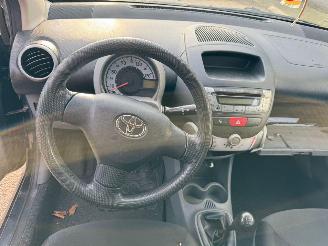 Toyota Aygo 1.0-12V picture 11