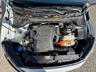 Hyundai Kona 1.6 AUTOMAAT GDI HEV Premium Sky picture 8