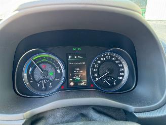 Hyundai Kona 1.6 AUTOMAAT GDI HEV Premium Sky picture 18