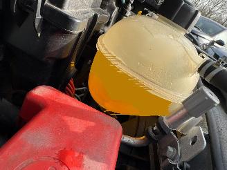 Renault Twingo 1.0 SCe Collection picture 10