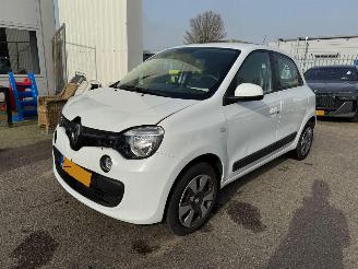 krockskadad bil auto Renault Twingo 1.0 SCe Collection 2018/5