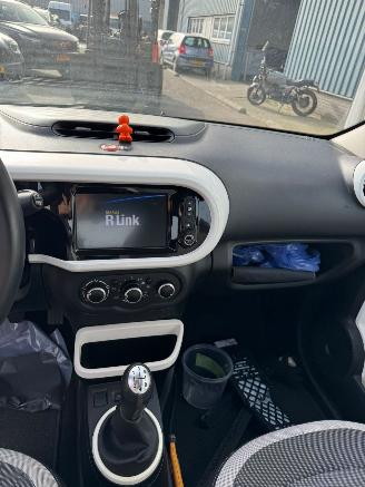 Renault Twingo 1.0 SCe Collection picture 13