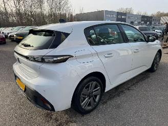 Peugeot 308 1.2 PureTech Active Pack Business picture 2