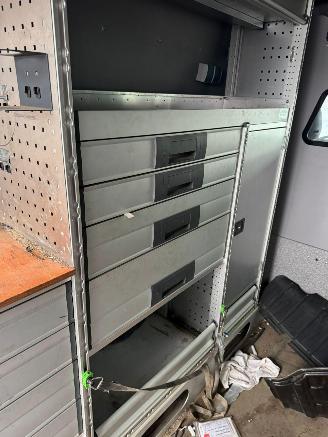 Volkswagen Crafter 35 2.0 TDI L3H3 Highline picture 14