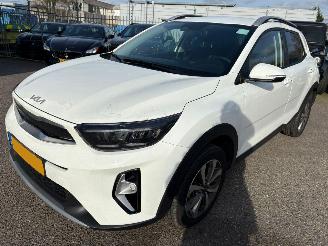 Unfallwagen Kia Stonic 1.0 AUTOMAAT T-GDi MHEV DynamicPlusLine 2025/8