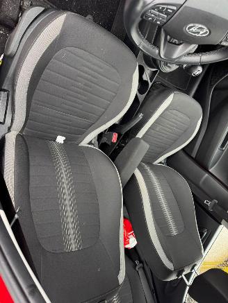 Hyundai I-10 1.0 Comfort 5-zits picture 18