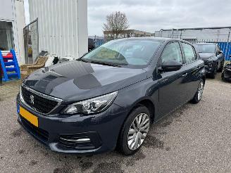Coche accidentado Peugeot 308 1.5 BlueHDi Blue Lease 2020/1
