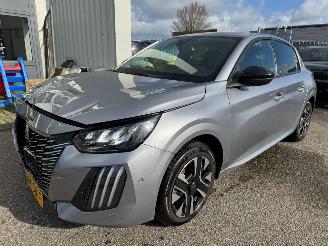 skadebil auto Peugeot 208 1.2 AUTOMAAT Hybrid 110 e-DCS6 Allure 2025/2