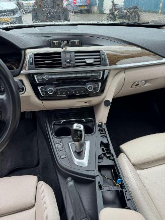 BMW 3-serie 320i  AUTOMAAT Luxury Edition picture 12