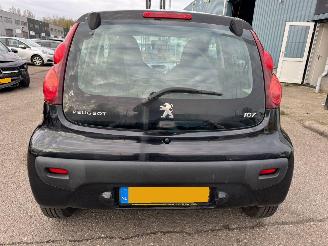 Peugeot 107 1.0 AUTOMAAT Active picture 4