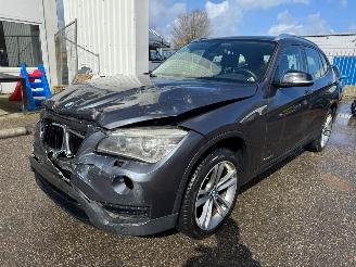 krockskadad bil auto BMW X1 sDrive20i AUTOMAAT Upgrade Edition 2015/10