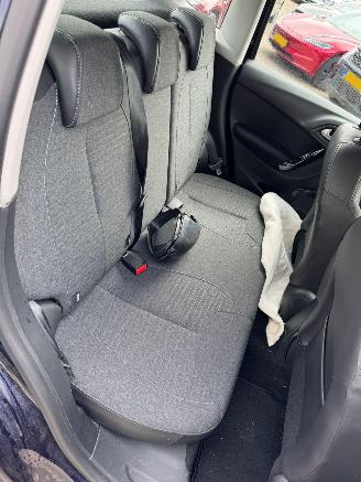 Citroën C3 1.2 PureTech Selection picture 18