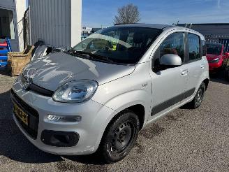 skadebil auto Fiat Panda 0.9 TwinAir Lounge 2017/1