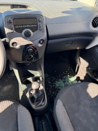 Toyota Aygo 1.0 VVT-i x-fun picture 10