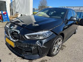 Voiture accidenté BMW 1-serie 118i AUTOMAAT High Executive 2021/8
