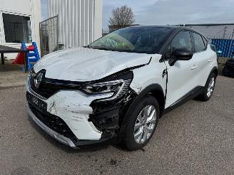 uszkodzony samochody osobowe Renault Captur 1.3 AUTOMAAT TCe 130 Edition One 2020/4