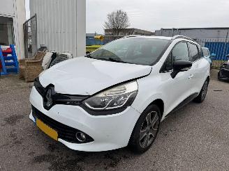 Schadeauto Renault Clio 1.5 dCi ECO Night&Day 2015/12