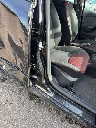 Renault Clio 1.5 dCi ECO Expression picture 7