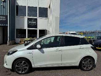 Toyota Yaris 1.5 AUTOMAAT Full Hybrid Dynamic picture 2
