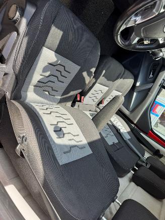 Ford Transit Custom 340 2.0 TDCI L2H1 Ambiente picture 18