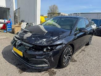 Schadeauto Volkswagen Golf Volkswagen Golf 1.5 TSI Highline Business R 2020/2