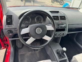 Volkswagen Polo 1.4-16V Trendline picture 12