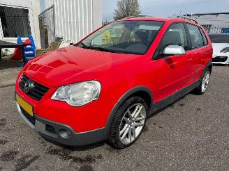 krockskadad bil auto Volkswagen Polo 1.4-16V Trendline 2009/4