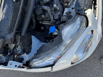 Citroën C1 1.0 VTi Shine picture 9