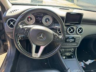 Mercedes A-klasse 180 AUTOMAAT Ambition picture 10