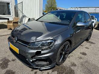 Schadeauto Volkswagen Golf 2.0 AUTOMAAT TSI 4Motion R 2019/2