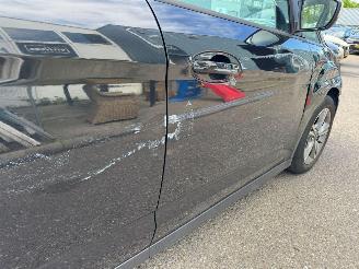 Ford C-Max 1.6 Titanium picture 3