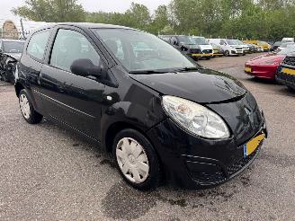skadebil auto Renault Twingo 1.2 Authentique 2008/5