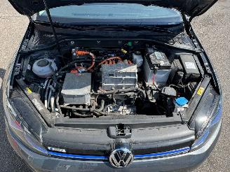 Volkswagen e-Golf e-Golf picture 7