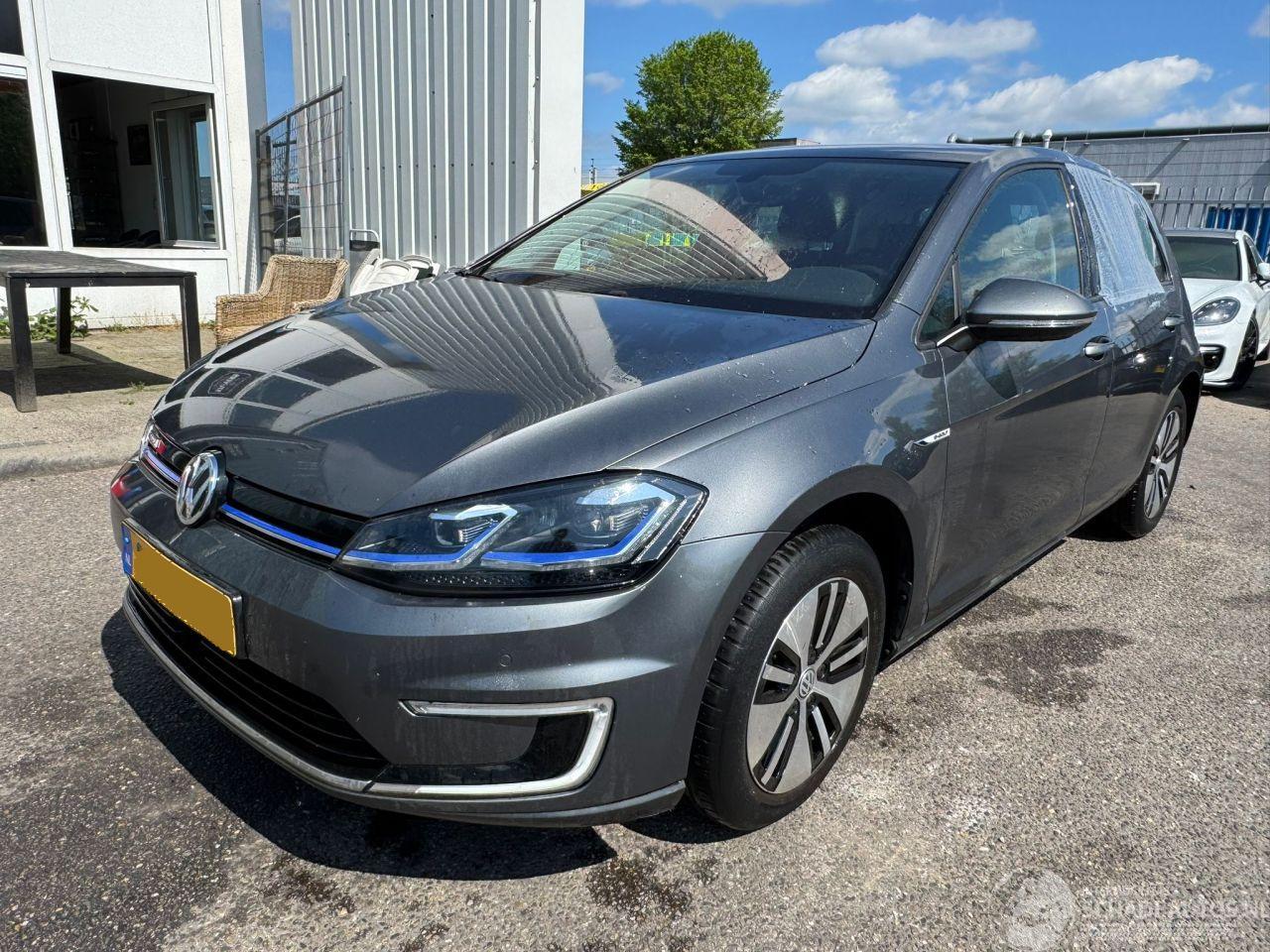 Volkswagen e-Golf e-Golf