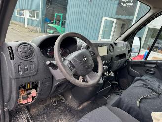 Renault Master 170 PK T35 2.3 dCi L2H3 Stop & Start picture 12