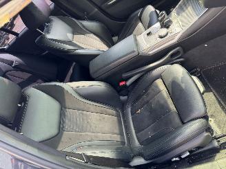 BMW 3-serie 320i AUTOMAAT High Executive picture 14