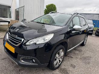 škoda osobní automobily Peugeot 2008 1.2 VTi Allure Pack Premium Plus 2014/2