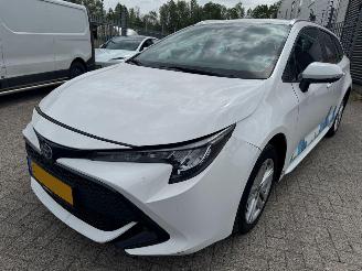 uszkodzony samochody osobowe Toyota Corolla Touring Sports 1.8 AUTOMAAT Hybrid Active 2022/11