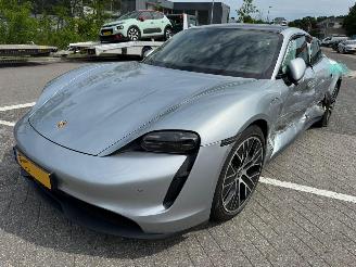 Schadeauto Porsche Taycan Performance 84 kWh 280 KW 381 PK 2023/6